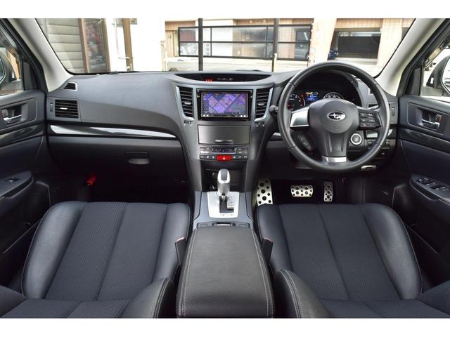 �u���b�N����Ƃ��������I�ȃf�U�C���̃C���e���A�B�B�B�V�[�g�̓n�[�t���U�[�V�[�g�ɂȂ荂�������������܂��B�p���[�V�[�g�t���B�B�B