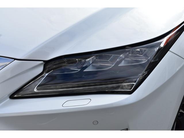 ＲＸ ＲＸ２００ｔ　バージョンＬ　モデリスタＦＳＲエアロ＆マフラー＆ダウンサス　ガラスＳＲ　リアエンターティメント　純正ナビ　フルセグ　全方位　黒セミアニリン革　エアシート　Ｐバックドア　三眼ＬＥＤ　プリクラ　ＢＳＭ　ＨＵＤ　Ｃソナー（30枚目）