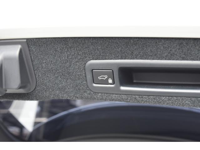 ＲＸ ＲＸ２００ｔ　バージョンＬ　モデリスタＦＳＲエアロ＆マフラー＆ダウンサス　ガラスＳＲ　リアエンターティメント　純正ナビ　フルセグ　全方位　黒セミアニリン革　エアシート　Ｐバックドア　三眼ＬＥＤ　プリクラ　ＢＳＭ　ＨＵＤ　Ｃソナー（64枚目）