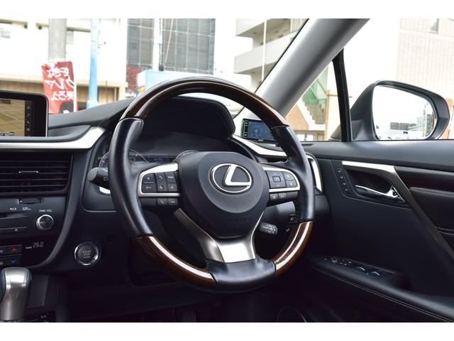 ＲＸ ＲＸ２００ｔ　バージョンＬ　モデリスタＦＳＲエアロ＆マフラー＆ダウンサス　ガラスＳＲ　リアエンターティメント　純正ナビ　フルセグ　全方位　黒セミアニリン革　エアシート　Ｐバックドア　三眼ＬＥＤ　プリクラ　ＢＳＭ　ＨＵＤ　Ｃソナー（67枚目）