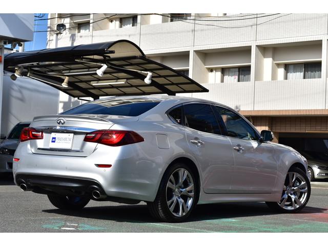 フーガ ３７０ＧＴ　タイプＳ　後期型　ＯＰプレミアムインテリアＰＫＧ　セーフティシールド　専用セミアニリン革　エアシート＆ヒーター　純正ナビ　フルセグ　アラウンドビュー　ＥＴＣ　専用２０ＡＷ　ＬＥＤヘッド　Ｃソナー　Ｒクルーズ（8枚目）