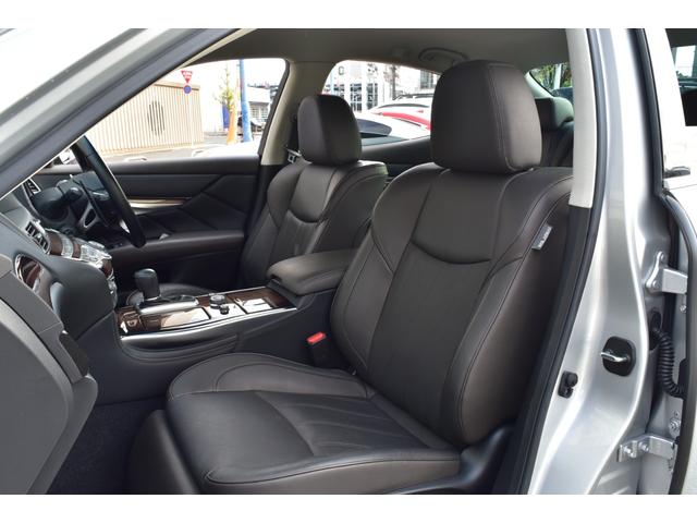 フーガ ３７０ＧＴ　タイプＳ　後期型　ＯＰプレミアムインテリアＰＫＧ　セーフティシールド　専用セミアニリン革　エアシート＆ヒーター　純正ナビ　フルセグ　アラウンドビュー　ＥＴＣ　専用２０ＡＷ　ＬＥＤヘッド　Ｃソナー　Ｒクルーズ（39枚目）