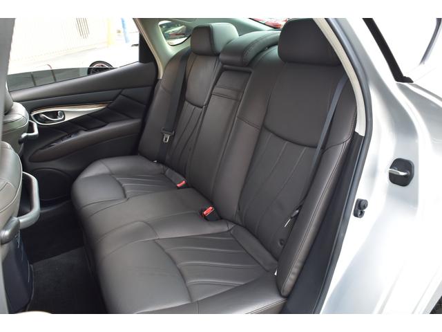 フーガ ３７０ＧＴ　タイプＳ　後期型　ＯＰプレミアムインテリアＰＫＧ　セーフティシールド　専用セミアニリン革　エアシート＆ヒーター　純正ナビ　フルセグ　アラウンドビュー　ＥＴＣ　専用２０ＡＷ　ＬＥＤヘッド　Ｃソナー　Ｒクルーズ（43枚目）