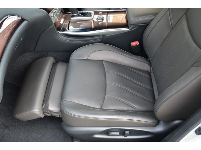 フーガ ３７０ＧＴ　タイプＳ　後期型　ＯＰプレミアムインテリアＰＫＧ　セーフティシールド　専用セミアニリン革　エアシート＆ヒーター　純正ナビ　フルセグ　アラウンドビュー　ＥＴＣ　専用２０ＡＷ　ＬＥＤヘッド　Ｃソナー　Ｒクルーズ（45枚目）