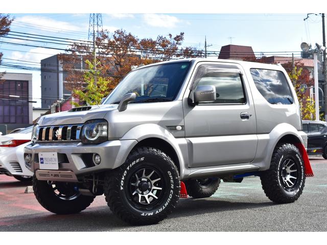 ジムニーシエラ　最終モデルのランドベンチャー　５ＭＴ堂々の入庫！ＪＡＯＳパーツなど各部にしっかりと手が加えられカ差別化された一台。。。ワイルド感の増したセンスあるカスタマイズ。。。