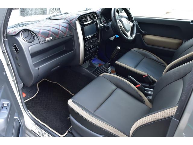 使用感を感じさせない助手席シート。。。