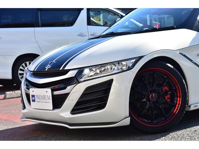 �V���N�u���C�Y�X�|�C���[�ł��Ⴍ�\�����A�t�����g�O������o���p�[�_�N�g�J�o�[�ł��������߂�ꂽ�t�����g�t�F�C�X�B�B�B�Y��Ȏd�オ��B�B�B