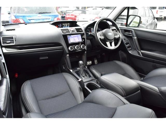 �n�[�t���U�[�V�[�g�ɂȂ�܂��B�V�[�g�ɃL����j�ꓙ�Ȃ��N���[���ȏ�Ԃ�ۂ��Ă���܂��B�B�B