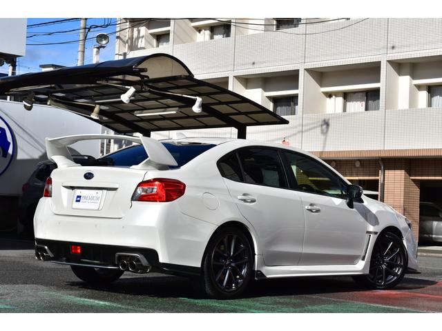 ＷＲＸ Ｓ４ ２．０ＧＴ－Ｓアイサイト　後期型　ＳＴＩ　ＦＳＲスポイラー　大型リアウイング　アイサイトセイフティプラス　純正８型ナビ　フルセグ　Ｆ．Ｓ．Ｂカメラ　ＥＴＣ　ＯＰ黒革シート　Ｐシート＆ヒーター　ＬＥＤヘッド　Ｒクルーズ　ＢＳＭ（7枚目）