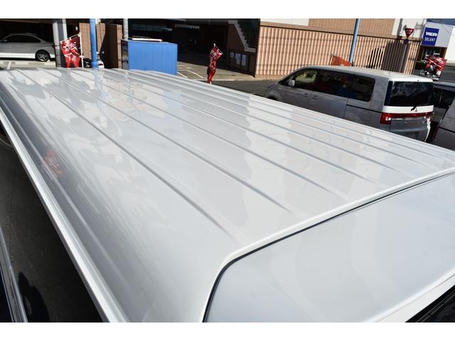 ハイエースワゴン ＧＬ　１オナ　ＴＳＳ　内装架装　ベッドキット＆フローリング仕様　レガンスＦＳＲスポイラー　ＷＡＬＤルーフスポ　ＥＳＳＥＸ１８ＡＷ　ローダウン　外ボンネット　ナビ　フルセグ　全方位カメラ　フリップダウン（36枚目）