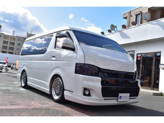 ハイエースワゴン ＧＬ　１オナ　ＴＳＳ　内装架装　ベッドキット＆フローリング仕様　レガンスＦＳＲスポイラー　ＷＡＬＤルーフスポ　ＥＳＳＥＸ１８ＡＷ　ローダウン　外ボンネット　ナビ　フルセグ　全方位カメラ　フリップダウン（37枚目）