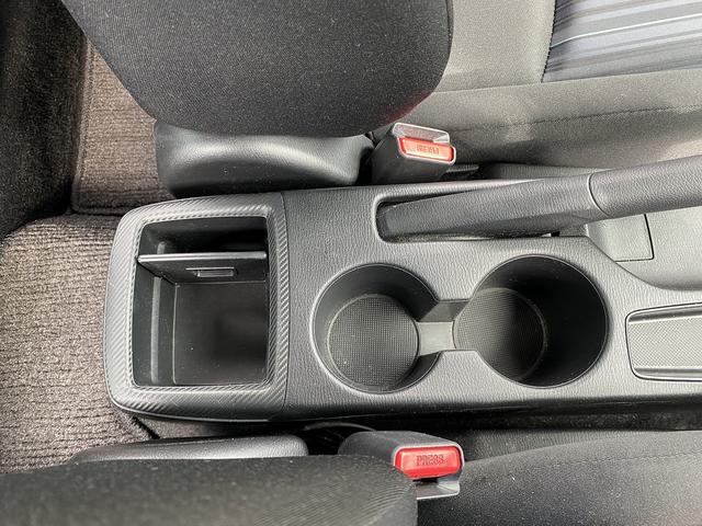 13C 1オーナー 禁煙車 プッシュスタート&スマートキー アイドリングストップ MTモード付オートマチック 純正FM/AM/USB/AUXプレーヤー ETC 電動格納ミラー 盗難防止 横滑り防止システム(63枚目)