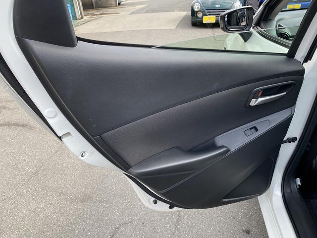 13C 1オーナー 禁煙車 プッシュスタート&スマートキー アイドリングストップ MTモード付オートマチック 純正FM/AM/USB/AUXプレーヤー ETC 電動格納ミラー 盗難防止 横滑り防止システム(74枚目)