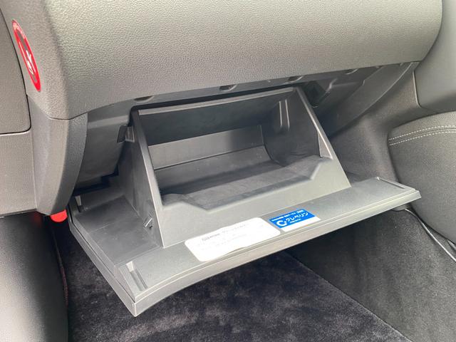 ベースグレード 1オーナー 禁煙車 6速ミッション車 セーフティパック付き 社外ナビ フルセグ Bluetooth ETC プッシュスタート&スマートキー ミラー型前後ドライブレコーダー HID オート格納ミラー(39枚目)