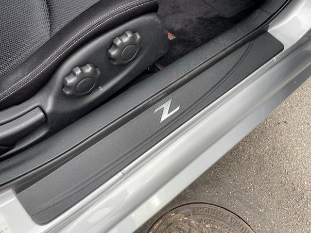 ベースグレード 1オーナー 禁煙車 6速ミッション車 セーフティパック付き 社外ナビ フルセグ Bluetooth ETC プッシュスタート&スマートキー ミラー型前後ドライブレコーダー HID オート格納ミラー(45枚目)