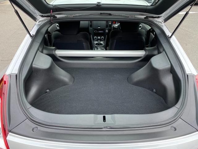 ベースグレード 1オーナー 禁煙車 6速ミッション車 セーフティパック付き 社外ナビ フルセグ Bluetooth ETC プッシュスタート&スマートキー ミラー型前後ドライブレコーダー HID オート格納ミラー(46枚目)