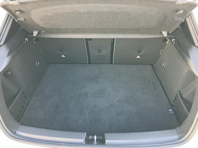 Ａクラス Ａ２００ｄ　ＡＭＧライン　社外パナメリカーナグリル　ユーザー買取車　禁煙　メーカーナビ　フルセグ　バックカメラ　ＥＴＣ２．０　レーダーセーフティＰＫＧ　ＡＣＣ　ハーフレザーシート　マルチビームＬＥＤ　純正ドラレコ　スペアキー（71枚目）