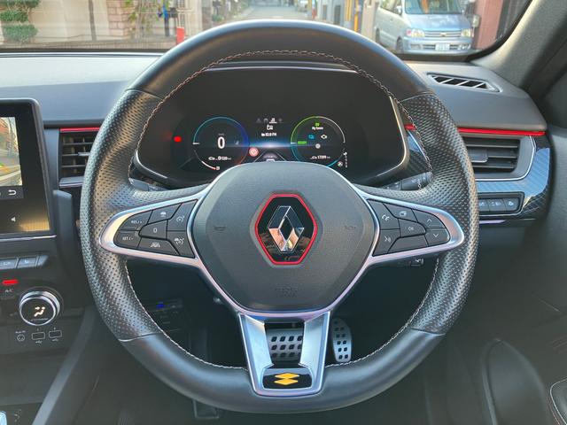 アルカナ ルノー スポール ラインE-テックハイブリッド 純正ディスプレイオーディオ ETC 全方位カメラ ユーザー買取車 禁煙車 アダプティブクルーズコントロール パワーシート ハーフレザーシート シートヒーター ブラインドスポットアシスト LEDライト(30枚目)