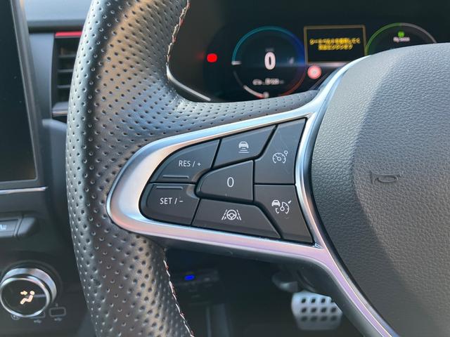 アルカナ ルノー スポール ラインE-テックハイブリッド 純正ディスプレイオーディオ ETC 全方位カメラ ユーザー買取車 禁煙車 アダプティブクルーズコントロール パワーシート ハーフレザーシート シートヒーター ブラインドスポットアシスト LEDライト(31枚目)