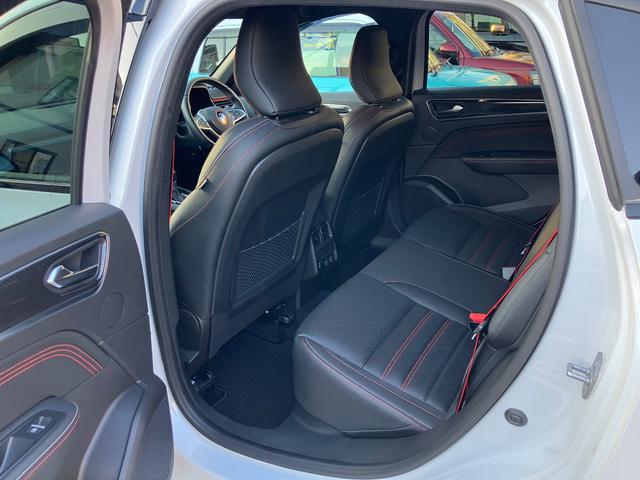 アルカナ ルノー スポール ラインE-テックハイブリッド 純正ディスプレイオーディオ ETC 全方位カメラ ユーザー買取車 禁煙車 アダプティブクルーズコントロール パワーシート ハーフレザーシート シートヒーター ブラインドスポットアシスト LEDライト(47枚目)