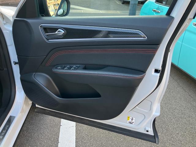 アルカナ ルノー スポール ラインE-テックハイブリッド 純正ディスプレイオーディオ ETC 全方位カメラ ユーザー買取車 禁煙車 アダプティブクルーズコントロール パワーシート ハーフレザーシート シートヒーター ブラインドスポットアシスト LEDライト(55枚目)