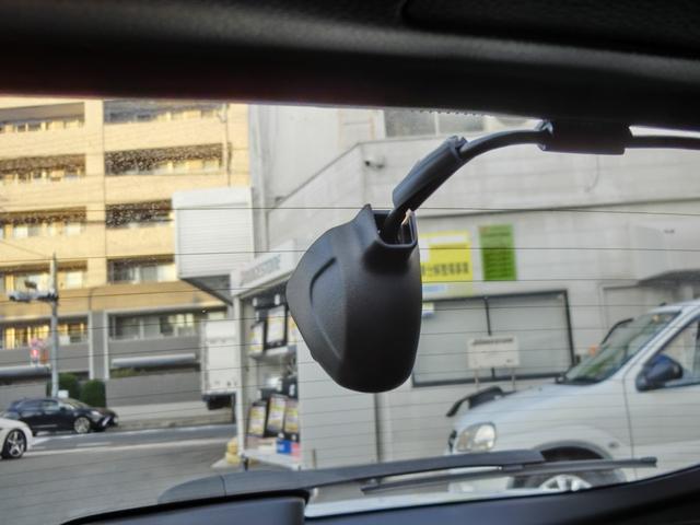 シビック EX ホンダセンシング ホンダコネクトディスプレイナビTV BOSEプレミアムサウンドシステム 前後ドラレコ LEDヘッドライト ウルトラスエードコンビシート パワーシート ワイヤレス充電 スペアキー 禁煙(4枚目)