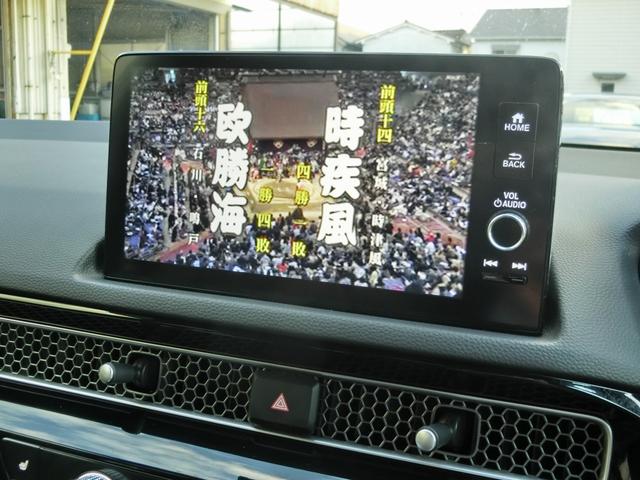 シビック EX ホンダセンシング ホンダコネクトディスプレイナビTV BOSEプレミアムサウンドシステム 前後ドラレコ LEDヘッドライト ウルトラスエードコンビシート パワーシート ワイヤレス充電 スペアキー 禁煙(5枚目)
