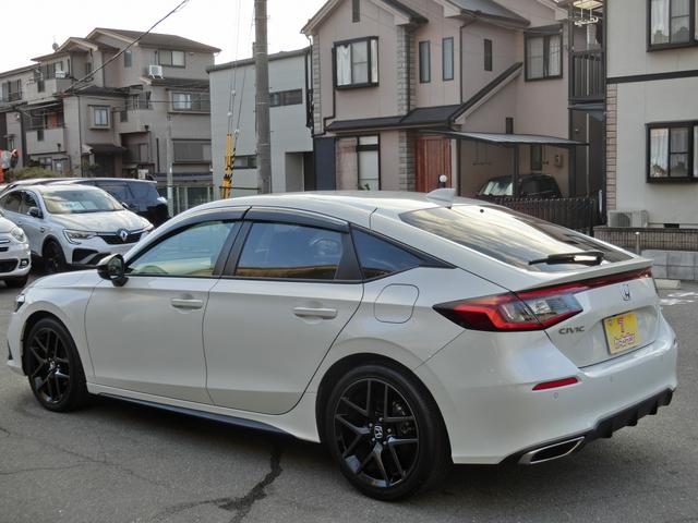 シビック EX ホンダセンシング ホンダコネクトディスプレイナビTV BOSEプレミアムサウンドシステム 前後ドラレコ LEDヘッドライト ウルトラスエードコンビシート パワーシート ワイヤレス充電 スペアキー 禁煙(10枚目)