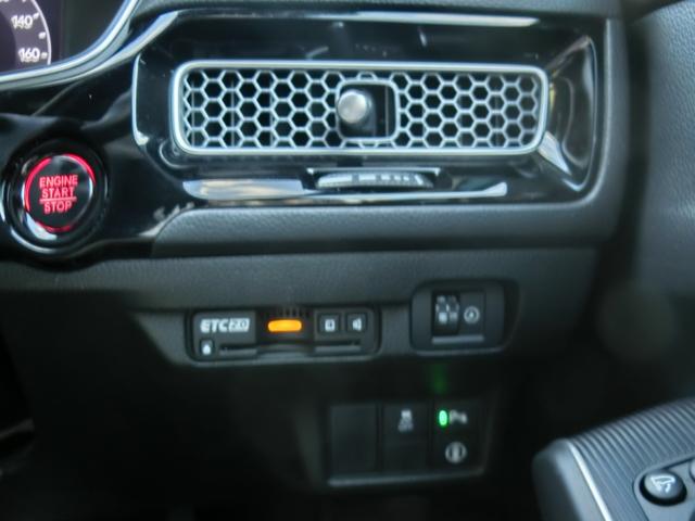 シビック EX ホンダセンシング ホンダコネクトディスプレイナビTV BOSEプレミアムサウンドシステム 前後ドラレコ LEDヘッドライト ウルトラスエードコンビシート パワーシート ワイヤレス充電 スペアキー 禁煙(22枚目)