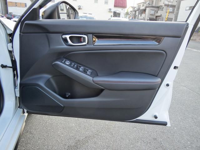 シビック EX ホンダセンシング ホンダコネクトディスプレイナビTV BOSEプレミアムサウンドシステム 前後ドラレコ LEDヘッドライト ウルトラスエードコンビシート パワーシート ワイヤレス充電 スペアキー 禁煙(34枚目)