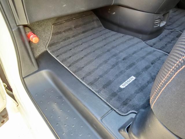 セレナ ハイウェイスター Vセレクション リアフリップダウンモニター ナビTV 禁煙 両側電動スライドドア バックドアオートクローザー HIDヘッドランプ レザーステアリング(38枚目)