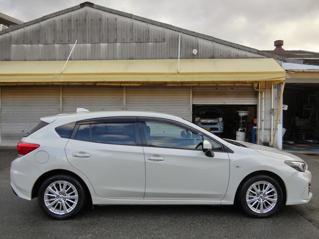 インプレッサスポーツ １．６ｉ－Ｌアイサイト　アドバンスドセイフティパッケージ　クリアビューパック　純正８インチナビＴＶ　ブルートゥース　バックカメラ　ＥＴＣ　リアビークルディテクション　革巻きステアリング　レーダークルーズ　スペアキー　禁煙（12枚目）