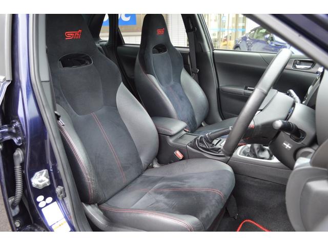 インプレッサ ＷＲＸ　ＳＴｉ　６速ＭＴ　ＧＰスポーツマフラー　大型リヤスポイラー　ビルシュタイン車高調　ＳＴＩフロントリップ　ゼロスポーツエアクリ　スリットローター　ＳＴＩキャリパー　ＥＴＣ　ハーフレザーシート　タイベル交換済（14枚目）