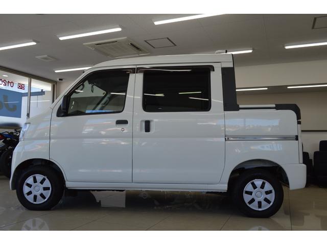 ハイゼットカーゴ デッキバンＧ　ワンオーナー　４ＷＤ　エアコン　パワステ　パワーウインドウ　純正ＣＤ　純正シートカバー　Ｈ２７〜Ｒ５年記録簿５枚　禁煙車　１年保証（走行無制限）（6枚目）