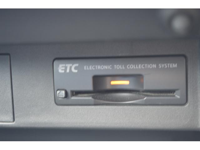 フーガハイブリッド ベースグレード 後期型 全方位運転支援システム インテリジェントクルーズコントロール 純正HDDナビ・TV・アラウンドビューモニター ハーフレザーシート パワーシート 純正18インチアルミ ETC 記録簿(24枚目)