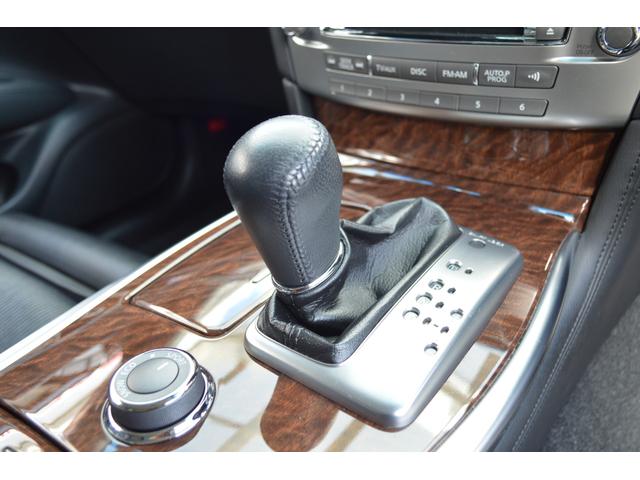 フーガハイブリッド ベースグレード 後期型 全方位運転支援システム インテリジェントクルーズコントロール 純正HDDナビ・TV・アラウンドビューモニター ハーフレザーシート パワーシート 純正18インチアルミ ETC 記録簿(45枚目)