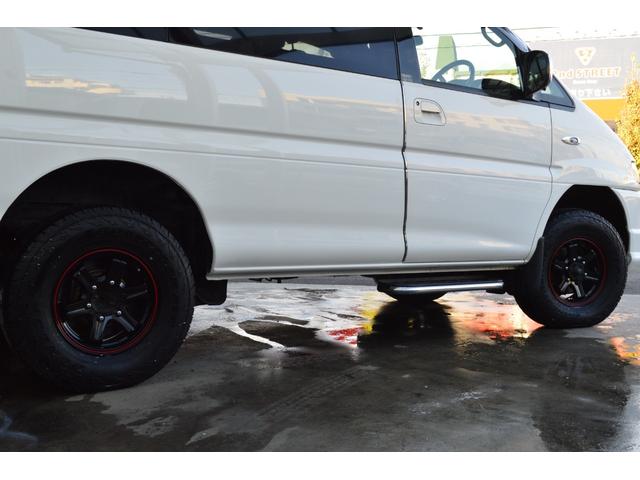 外１５インチＡＷ＋ＧＲＡＮＤＴＲＥＫタイヤ装備。