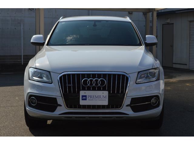 Q5 2.0TFSIクワトロ Sラインパッケージ 純19インチAW Pバックドア コーナーセンサー アイドリングストップ ETC 前後ドラレコ クルコン ルーフレール Bカメラ ダウンヒルアシスト パドルシフト 電格ミラー(2枚目)