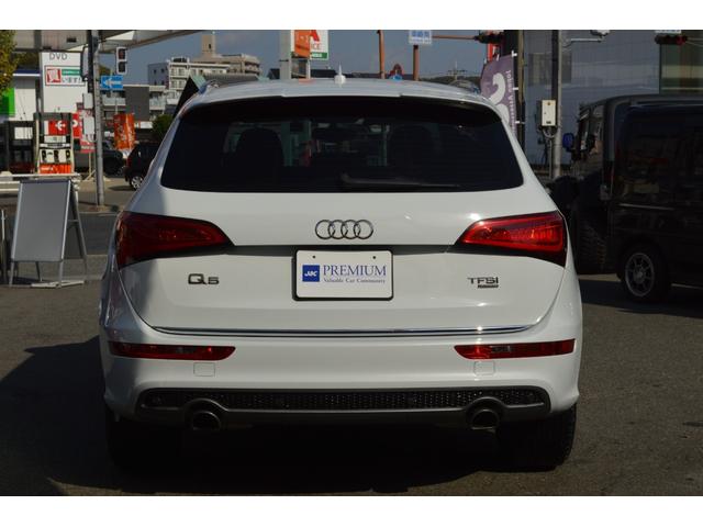Q5 2.0TFSIクワトロ Sラインパッケージ 純19インチAW Pバックドア コーナーセンサー アイドリングストップ ETC 前後ドラレコ クルコン ルーフレール Bカメラ ダウンヒルアシスト パドルシフト 電格ミラー(3枚目)