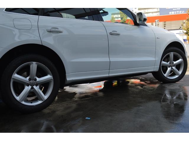 Q5 2.0TFSIクワトロ Sラインパッケージ 純19インチAW Pバックドア コーナーセンサー アイドリングストップ ETC 前後ドラレコ クルコン ルーフレール Bカメラ ダウンヒルアシスト パドルシフト 電格ミラー(9枚目)