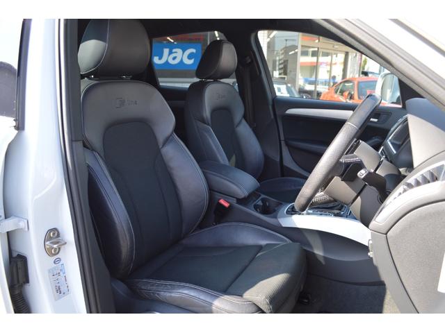 Q5 2.0TFSIクワトロ Sラインパッケージ 純19インチAW Pバックドア コーナーセンサー アイドリングストップ ETC 前後ドラレコ クルコン ルーフレール Bカメラ ダウンヒルアシスト パドルシフト 電格ミラー(14枚目)