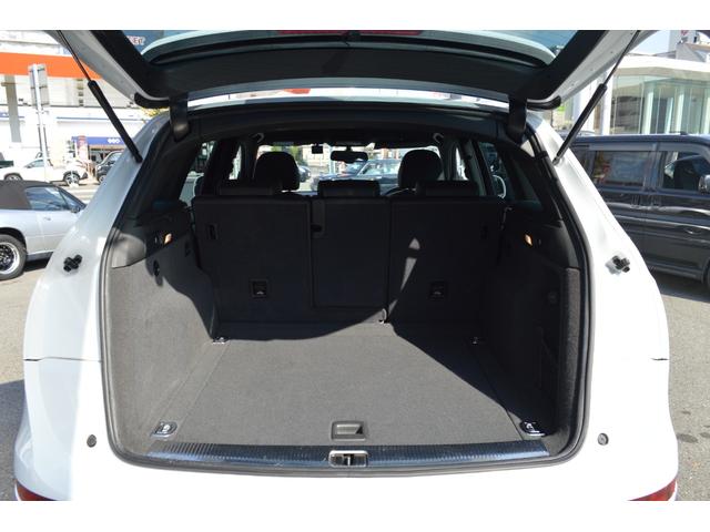 Q5 2.0TFSIクワトロ Sラインパッケージ 純19インチAW Pバックドア コーナーセンサー アイドリングストップ ETC 前後ドラレコ クルコン ルーフレール Bカメラ ダウンヒルアシスト パドルシフト 電格ミラー(29枚目)