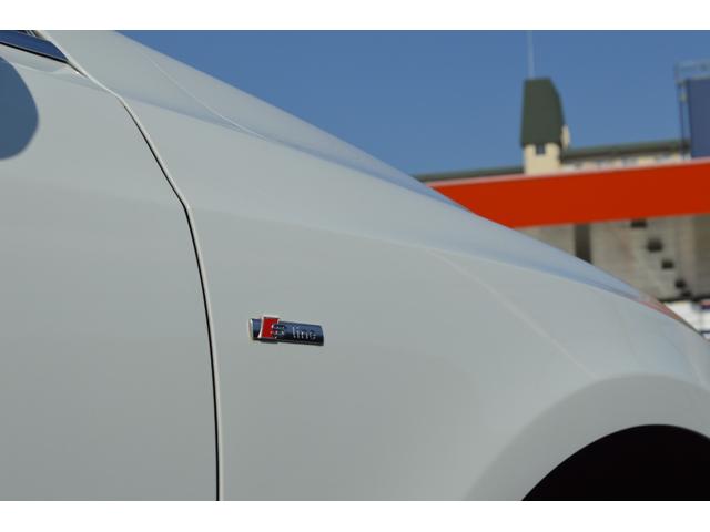 Q5 2.0TFSIクワトロ Sラインパッケージ 純19インチAW Pバックドア コーナーセンサー アイドリングストップ ETC 前後ドラレコ クルコン ルーフレール Bカメラ ダウンヒルアシスト パドルシフト 電格ミラー(36枚目)