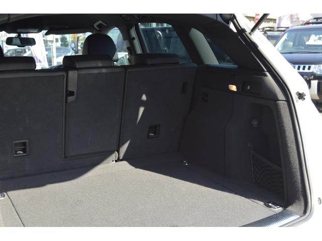 Q5 2.0TFSIクワトロ Sラインパッケージ 純19インチAW Pバックドア コーナーセンサー アイドリングストップ ETC 前後ドラレコ クルコン ルーフレール Bカメラ ダウンヒルアシスト パドルシフト 電格ミラー(50枚目)