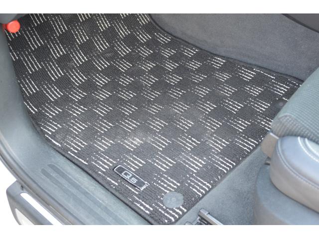 Q5 2.0TFSIクワトロ Sラインパッケージ 純19インチAW Pバックドア コーナーセンサー アイドリングストップ ETC 前後ドラレコ クルコン ルーフレール Bカメラ ダウンヒルアシスト パドルシフト 電格ミラー(57枚目)