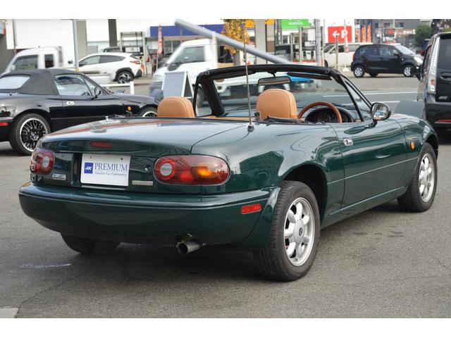 ユーノスロードスター Vスペシャル フルノーマル センソリーサウンドシステム タンカラーフルレザーシート タンカラーレザー内装 純正14インチAW 純正ナルディウッドステア CDデッキ(4枚目)