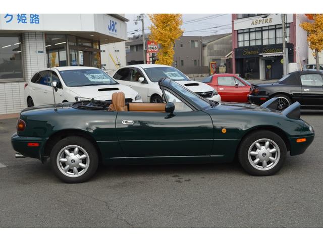 ユーノスロードスター Vスペシャル フルノーマル センソリーサウンドシステム タンカラーフルレザーシート タンカラーレザー内装 純正14インチAW 純正ナルディウッドステア CDデッキ(6枚目)