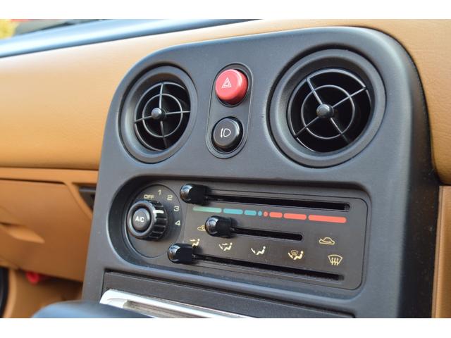 ユーノスロードスター Vスペシャル フルノーマル センソリーサウンドシステム タンカラーフルレザーシート タンカラーレザー内装 純正14インチAW 純正ナルディウッドステア CDデッキ(18枚目)