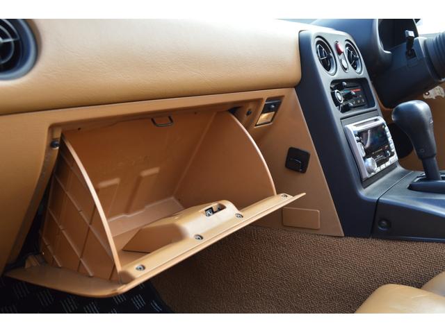 ユーノスロードスター Vスペシャル フルノーマル センソリーサウンドシステム タンカラーフルレザーシート タンカラーレザー内装 純正14インチAW 純正ナルディウッドステア CDデッキ(43枚目)