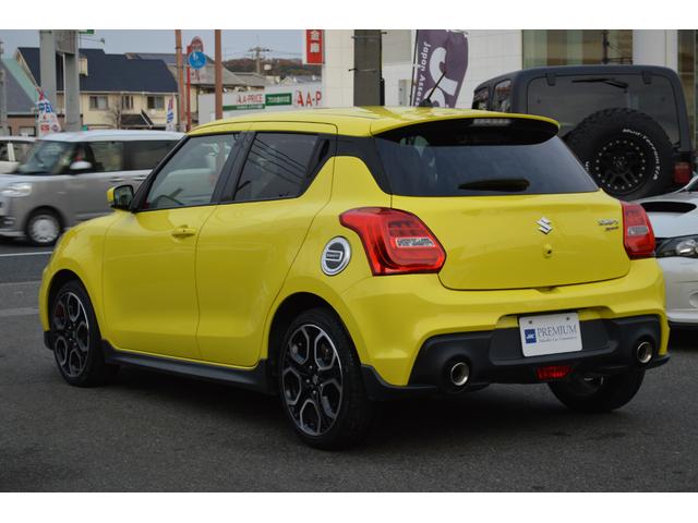 スイフトスポーツ ベースグレード　セーフティパッケージ　ワンオーナー　デュアルセンサーブレーキサポート　ナビ・フルセグＴＶ・バックカメラ　レーダークルーズ　純正１７インチアルミ　シートヒーター　ＥＴＣ　記録簿（8枚目）